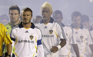 David Beckham en capitaine du Los Angeles Galaxy avant la finale de la SuperLiga contre Pachuca à Carson en Californie.