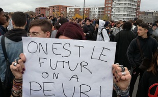 Lors de la manifestation toulousaine des lycéenne mardi 4 décembre.
