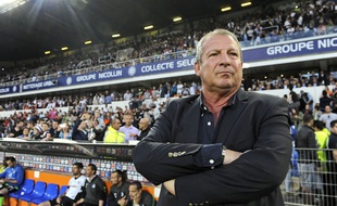 Rolland Courbis lors du match entre Montpellier et le PSG le 16 mai 2015.