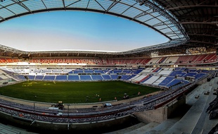 Grand Angle du chantier du Grand Stade de l Olympique Lyonnais, qui comprendra 58 000 places. Credit: Bony/SIPA