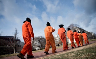 Des activistes protestent contre la prison de Guantanamo, en janvier 2018.