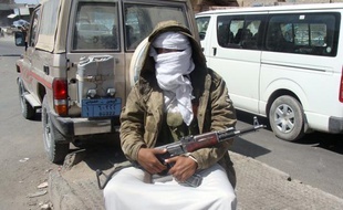 Al-Qaïda a revendiqué dimanche le meurtre au Yémen d'un Américain, abattu par balle à l'aube à Taëz, au sud-ouest de Sanaa, l'accusant d'être un "missionnaire".
