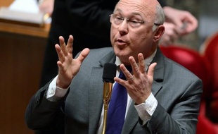 La discussion du projet de loi sur l'emploi, promise pour durer encore plusieurs jours en raison de la bataille du Front de gauche contre le texte, a continué vendredi à l'Assemblée dans un calme contrastant avec la déflagration politique de l'affaire Cahuzac.