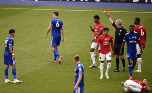 Un joueur de Leicester expulsé lors de la dernière journée de la saison 2019-2020 en Premier League.