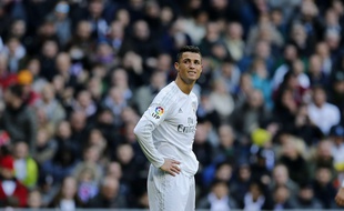 Ronaldo en détresse lors de la défaite du Real Madrid à domicile contre l'Atlético (0-1), le 27 février 2016.