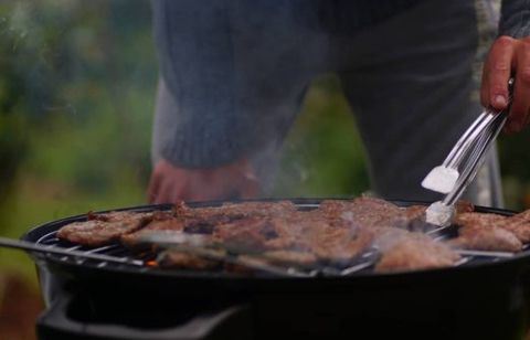 Envie de grillades faciles ? Ce barbecue électrique de table Tristar passe à 16,95 € chez Action