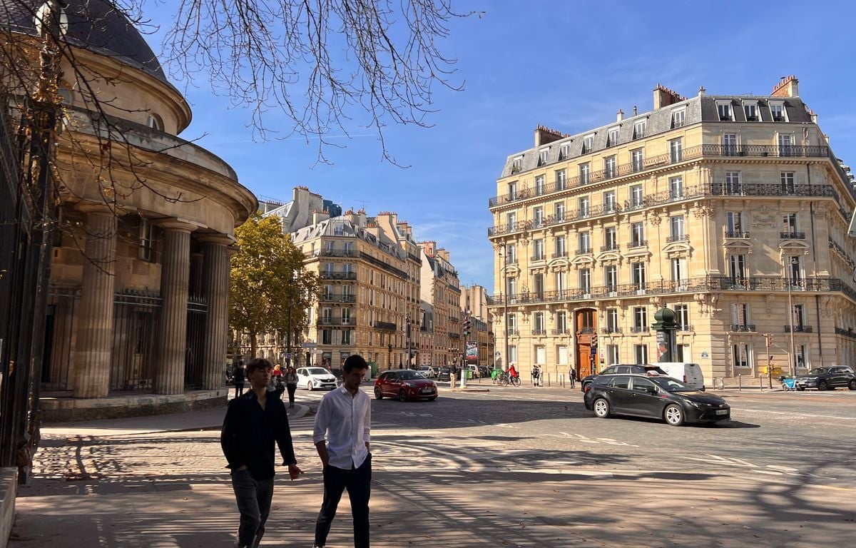 Du rire à la gêne, les habitants du 8e arrondissement s'amusent de leur maire « bien sapée »... qui veut tout rembourser
