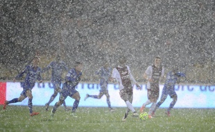 La rencontre de Ligue 1 entre Metz et Nice s'est jouée sous la neige, le 31 janvier 2015.