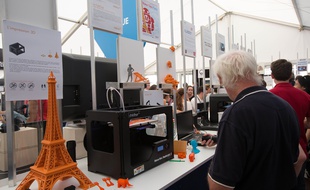 Le salon Futur en Seine expose les innovations dans le domaine numérique.