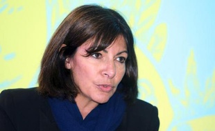 La maire de Paris Anne Hidalgo ne souhaite pas que les toits de la capitale soient classés au patrimoine mondial de l'Unesco.