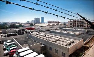 Le centre de rétention de Marseille, dans le quartier du Canet (14e).