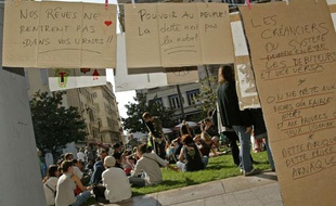 Des Indignés se sont rassemblés Place Général De Gaulle, à Marseille, le 15 Octobre 2011.