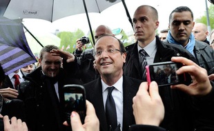 François Hollande en déplacement à Bourges (Cher), le 27 avril 2012.