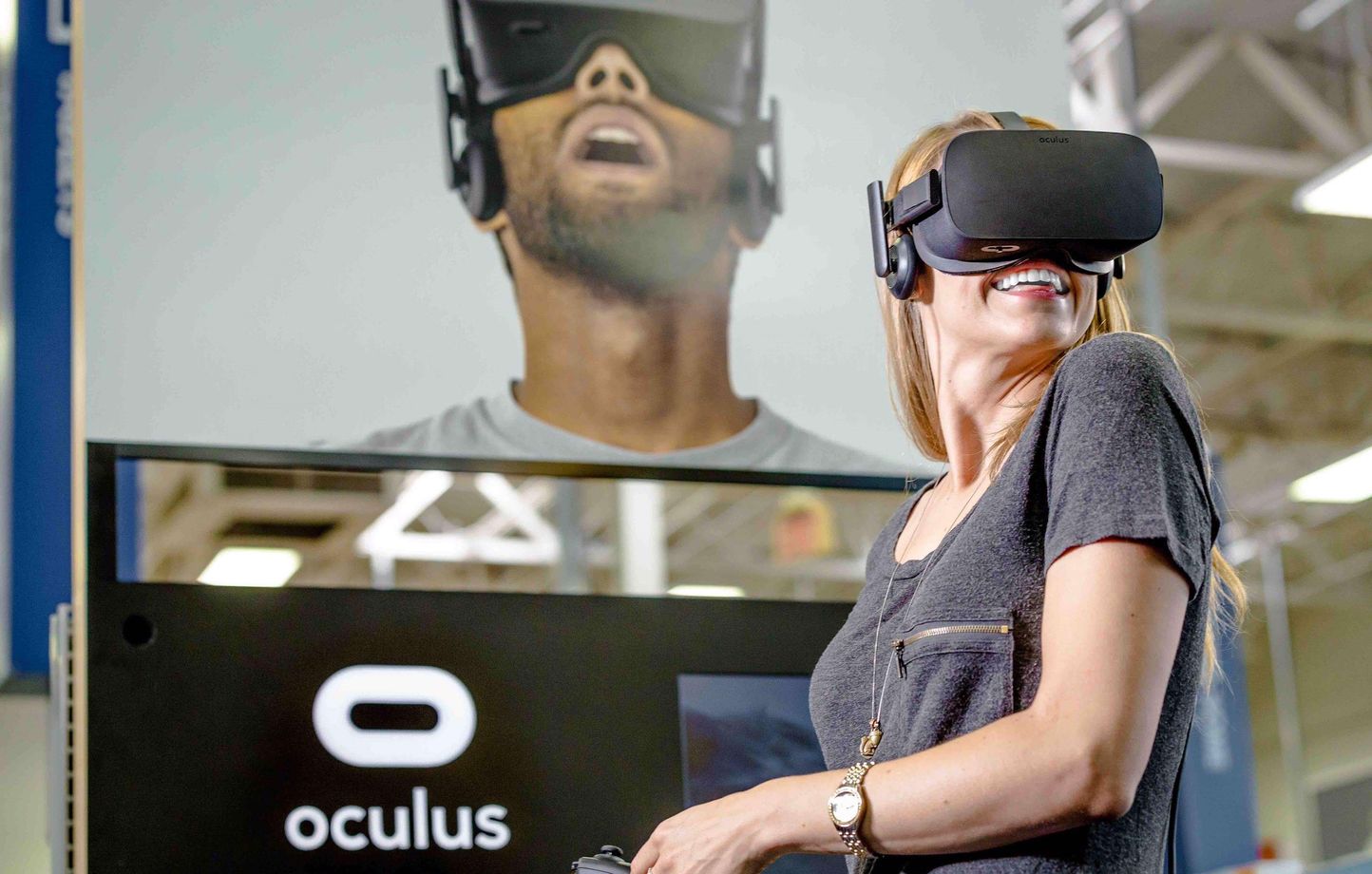 Oculus Rift Le casque de realite virtuelle base sur un vol de donnees