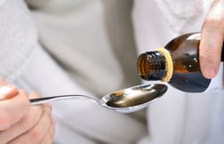 Un sirop pour la toux interdit en Inde après la mort de plusieurs enfants