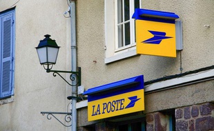 Photo d'illustration du logo de la Poste.