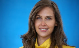 Ophélie Meunier à la 159e vente aux enchères de vins des Hospices de Beaune en 2019