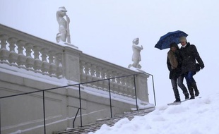 Une vague de froid inhabituelle en cette fin de mars frappe une grande partie de l'Europe et s'étend jusqu'aux Etats-Unis, avec des températures anormalement basses et une neige abondante.