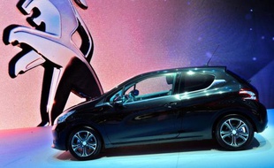 Le marché automobile français a reculé de 20,4% au premier trimestre toujours en raison de la fin de la prime à la casse, selon des données quasi-définitives arrêtées au 28 mars divulguées vendredi par le site internet des Echos.