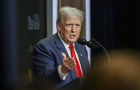 Trump prêt à rencontrer Poutine et Zelensky séparément pour relancer le dialogue…
