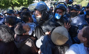 Les affrontements en Tunisie entre jeunes et forces de l'ordre durent depuis une semaine.