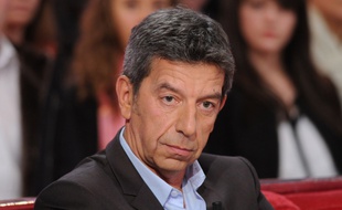 Michel Cymès sera acteur dans un rôle de médecin.