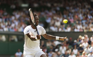 Monfis en pleine action à Wimbledon.