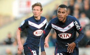 Isaac Kiese Thelin (à dr.) et Clément Chantôme face à Guingamp, dimanche.