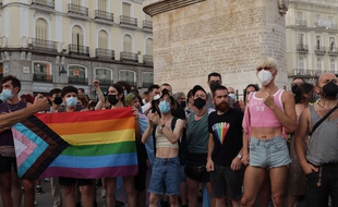 Des manifestants contre l'homophobie, à Madrid le 11 juillet 2021.