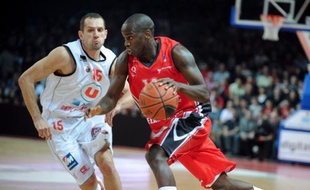 Chalon-sur-Saône, qui a connu un fléchissement préoccupant sur le mois écoulé, va tenter de repartir de l'avant à Nancy, vendredi lors de la 26e journée de ProA de basket-ball.