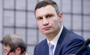 L'ancien boxeur et candidat à la présidentielle ukrainienne Vitali Klitschko à Berlin le 17 février 2014.