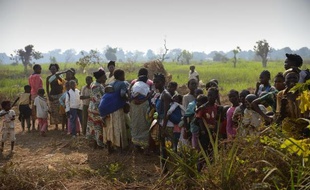L'organisation internationale pour les migrations (OIM) a décidé d'organiser un pont aérien pour évacuer de Centrafrique des milliers de civils venus de plusieurs pays africains voisins.