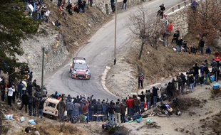 Le Français Sébastien Loeb (Citroën DS3) a remporté le 80e Rallye Monte-Carlo, 1re manche du Championnat du monde (WRC), dimanche à Monaco, devant l'Espagnol Dani Sordo (Mini) et le Norvégien Petter Solberg (Ford Fiesta RS).