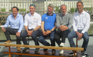 Gautier, Beyou, Eliès, Desjoyeaux et Le Cléac'h (de gauche à droite).