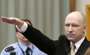 Anders Behring Breivik, lors de l'audience du 15 mars 2016, à Skien (Norvège).