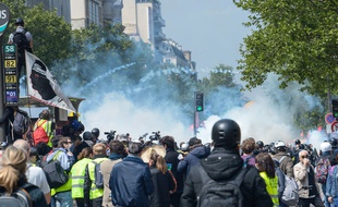 Pendant la manifestation du 1er-Mai à Paris.