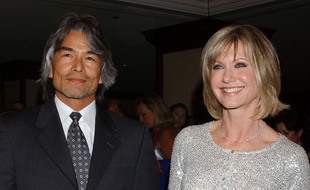 Olivia Newton-John et son petit-ami Patrick McDermott, porté disparu depuis 2005