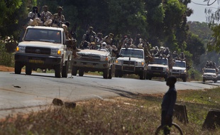 (Illustration) Six personnes, dont un militaire, ont été tuées dans un attentat perpétré dans la nuit de mardi à mercredi 14 août par une femme kamikaze dans l’ouest du Tchad.