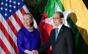 Le président Thein Sein, auréolé des profondes réformes politiques qu'il a engagées, a quitté la Birmanie lundi pour une visite historique aux Etats-Unis, un voyage qui coïncide avec celui de l'opposante Aung San Suu Kyi, accueillie la semaine dernière avec tous les honneurs.