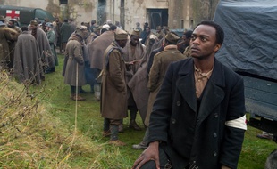 Marc Zinga dans Nos patriotes de Gabriel Le Bomin