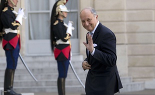 Le ministre des Affaires étrangères Laurent Fabius devant l'Elysée le 10 septembre 2014.