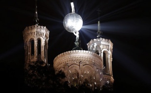 La basilique de Fourvière en décembre 2014 lors de la Fête des lumières.