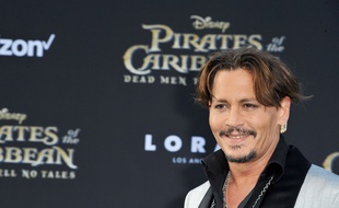 L'acteur Johnny Depp qui doit jouer dans les « Animaux fantastiques », a été défendu par J.K . Rowling après les accusations de violences conjugales.
