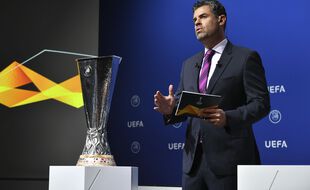 Le tirage au sort de la phase finale de la Ligue Europa, le 10 juillet 2020 à Nyon.