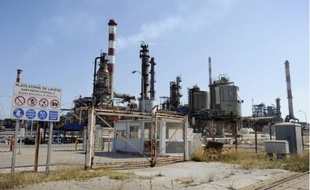 En Paca, l'industrie de la chimie et du pétrole emploie 19 000 personnes.