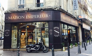 La quincaillerie Maison Empereur, rue des Récolettes à Marseille.