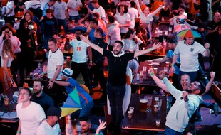 Des supporters britanniques à Londres lors du match Angleterre-Danemark, le 7 juillet 2021.