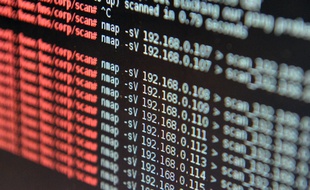 Les cyberpirates se renseignent sur leurs victimes via les réseaux sociaux notamment.