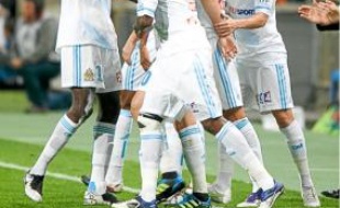 Les Marseillais sont venus congratuler André-Pierre Gignac, buteur hier.