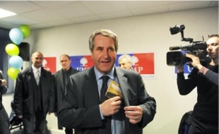 Philippe Richert a passé le début de la soirée au local de l'UMP, à l'Elsau.